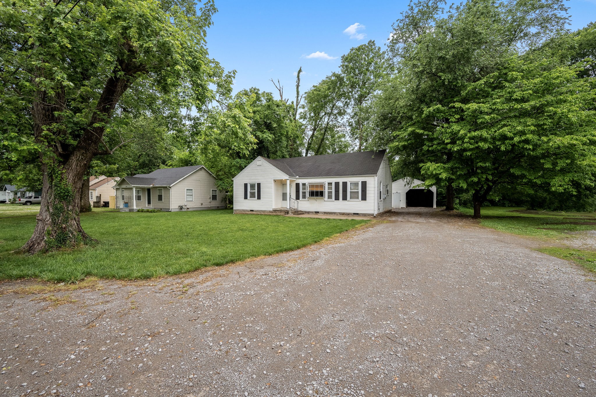 304 4th Ave