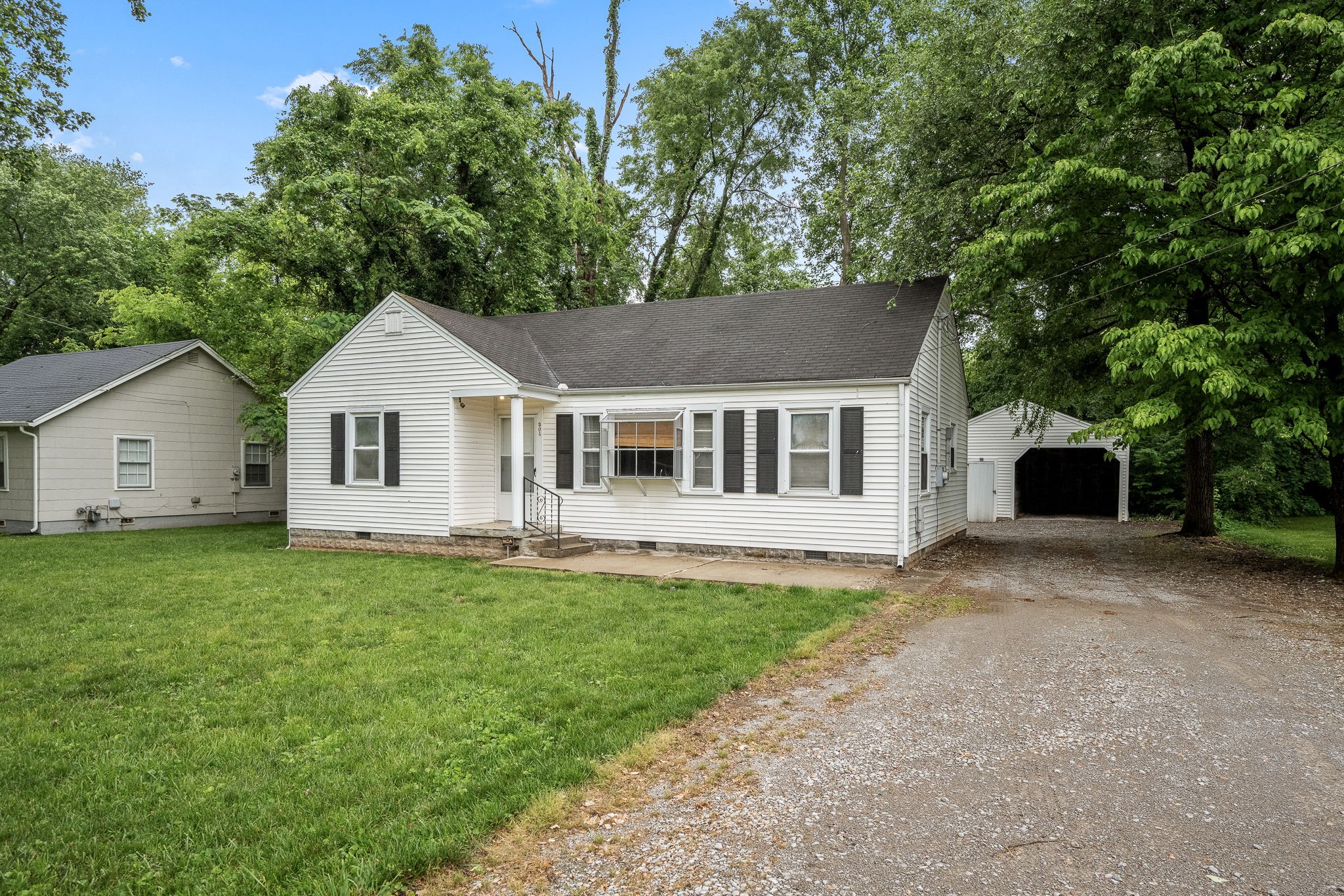 304 4th Ave