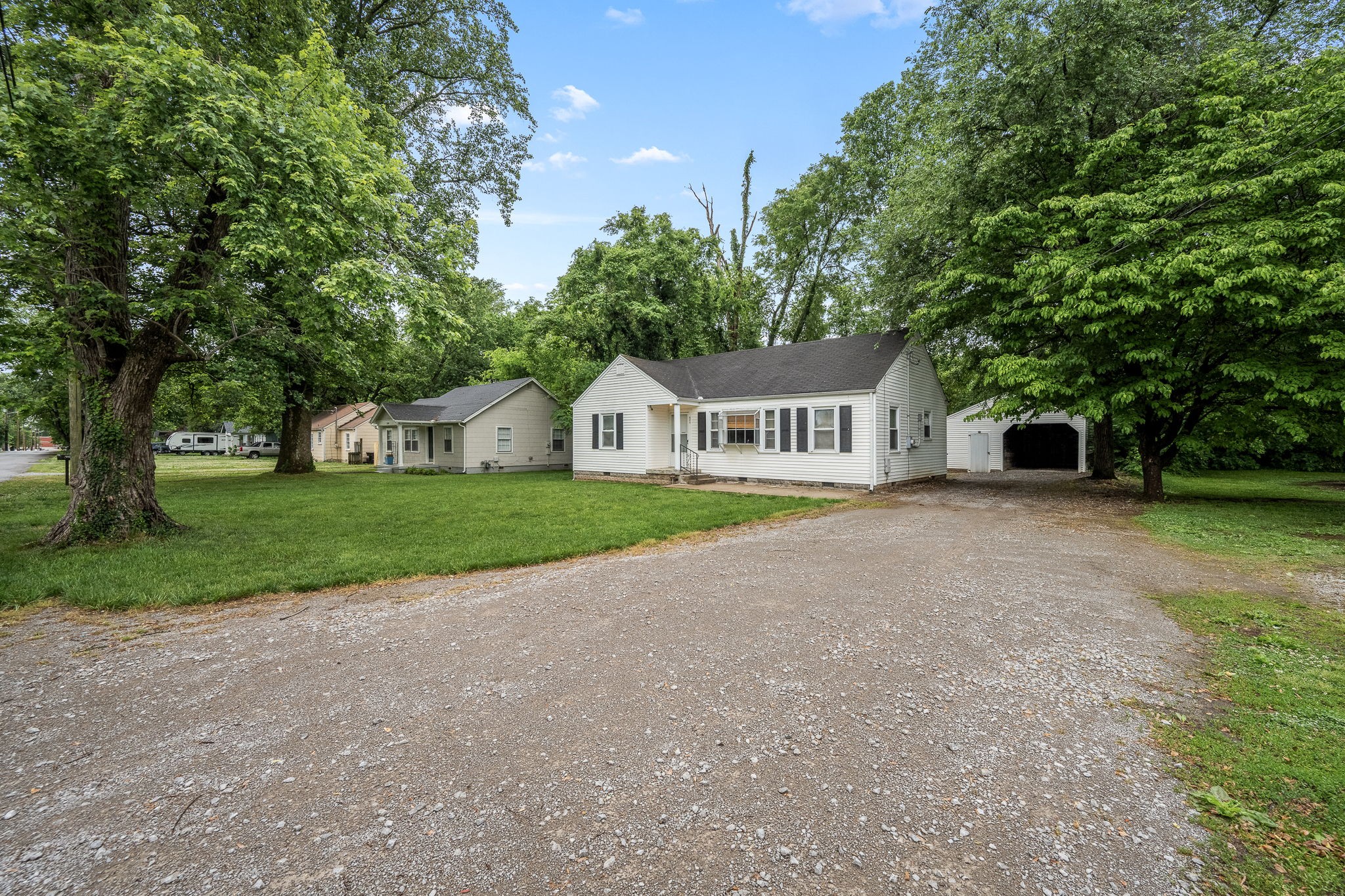 304 4th Ave