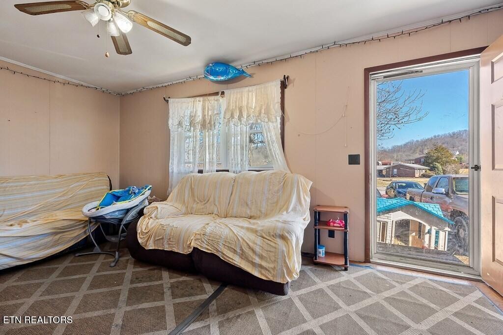 1105 Riverside Drive