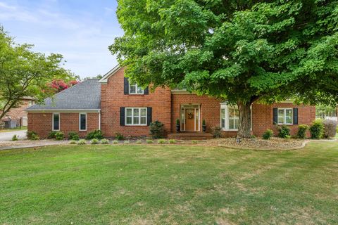 214 Kingsridge Blvd Tullahoma TN 37388