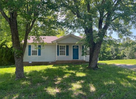 654 Artic Ave Oak Grove KY 42262