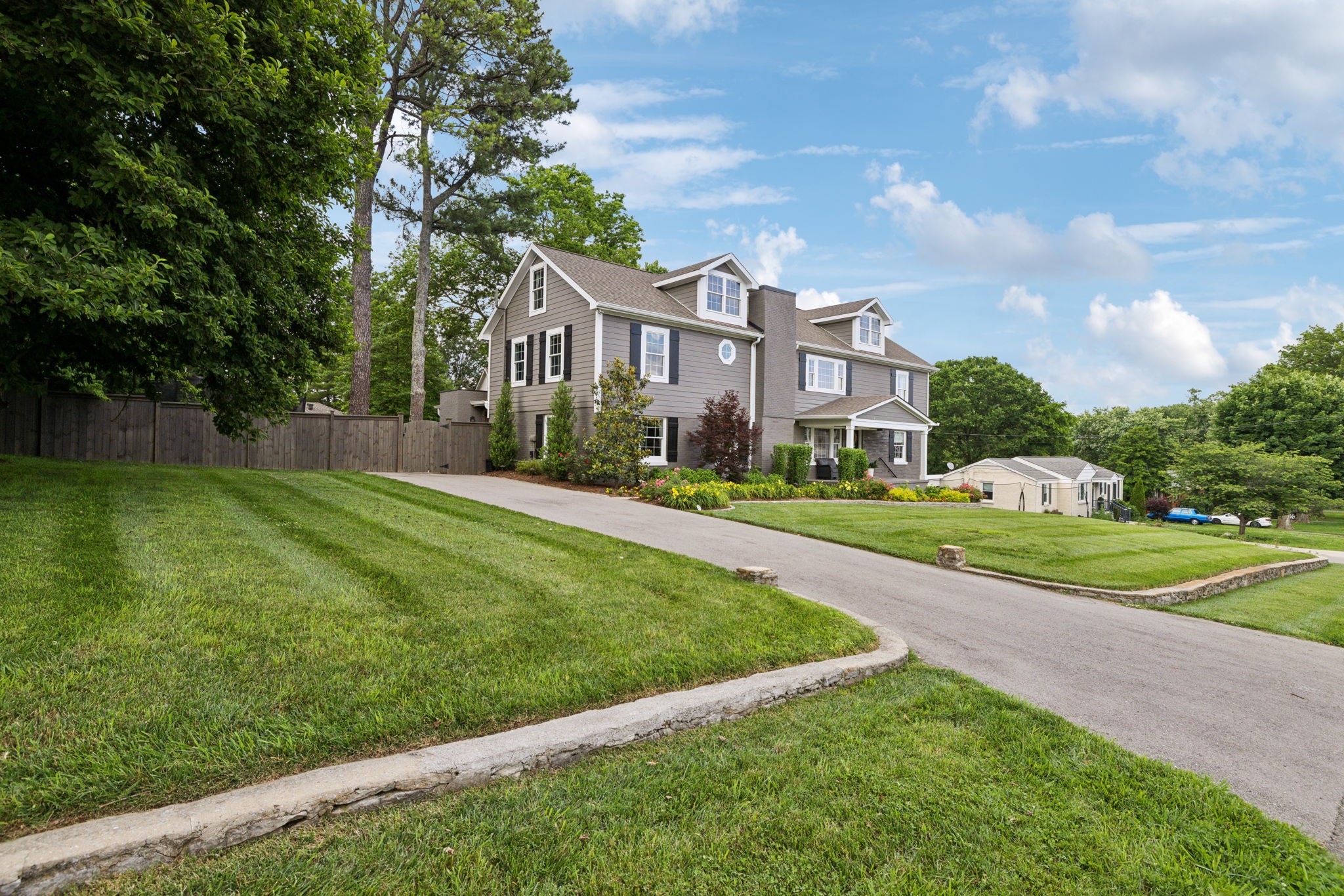 303 Avondale Dr