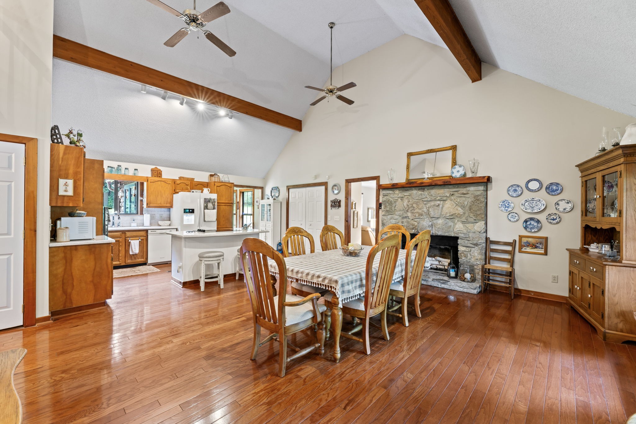 626 Coop Rd