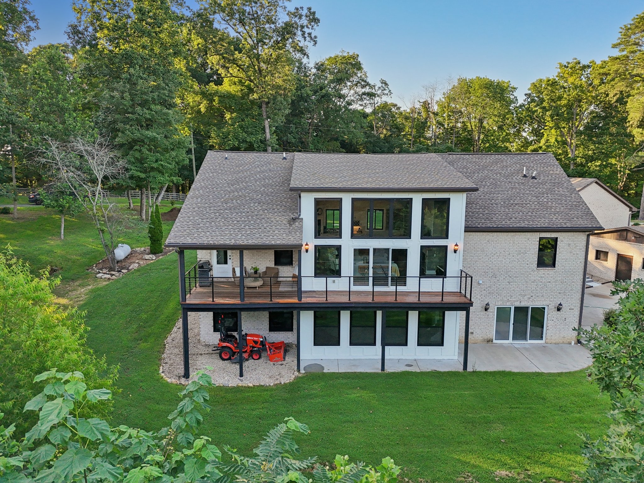 1099 W Sears Rd