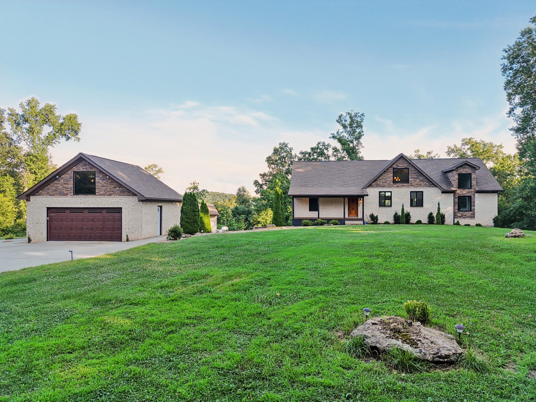 1099 W Sears Rd