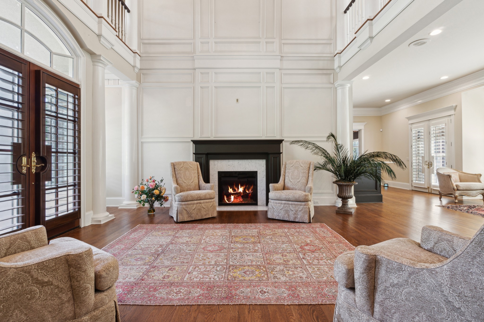 384 Lake Valley Dr