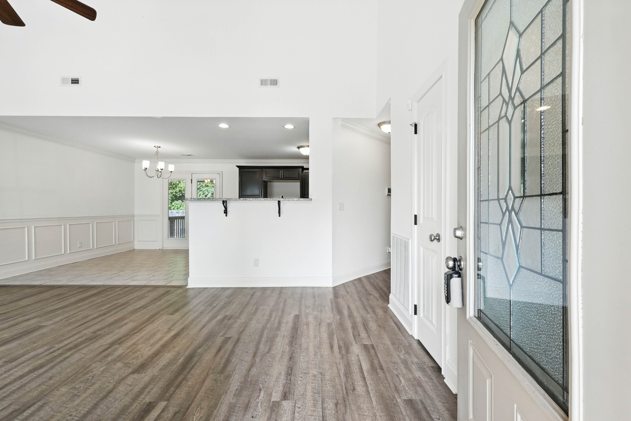1076 Thrasher Dr