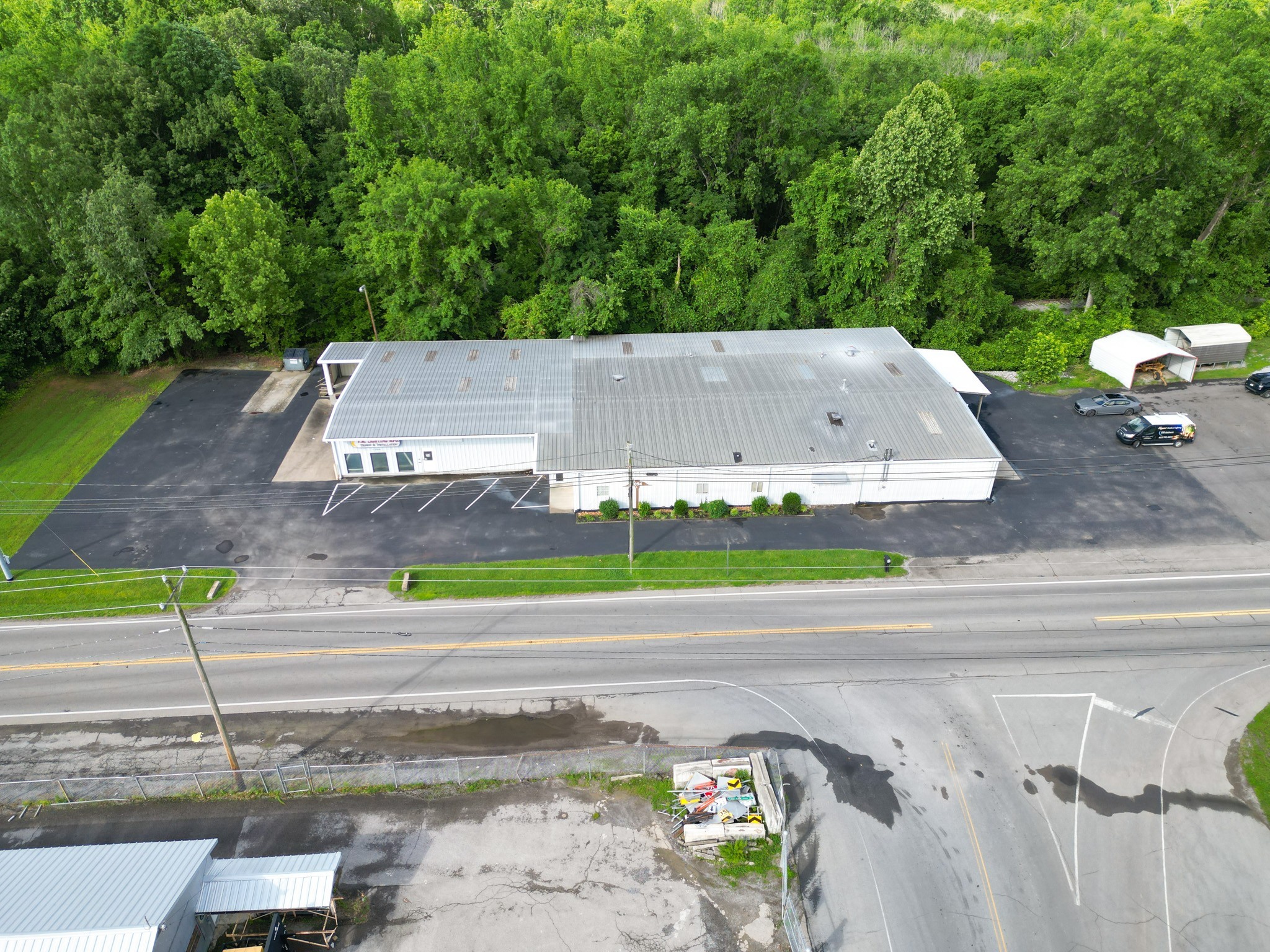 Photo 1 of 33 — 1094 N Main St, Ashland City, TN 37015