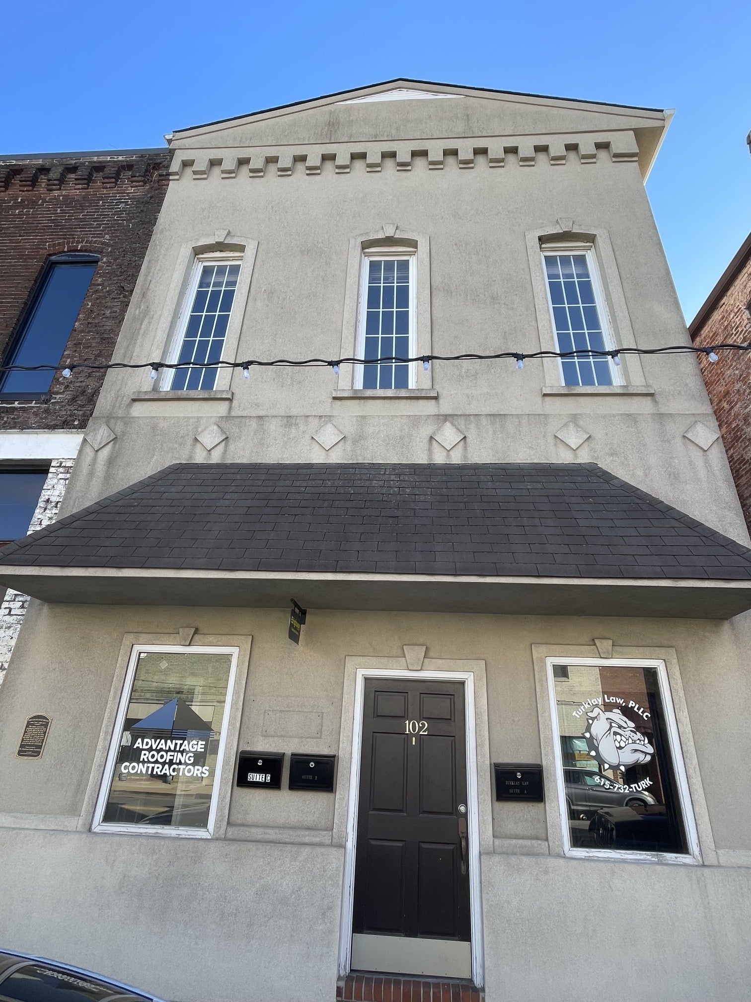 102 E Main St