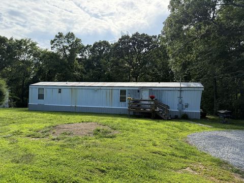 527 E Little Richland Rd Waverly TN 37185