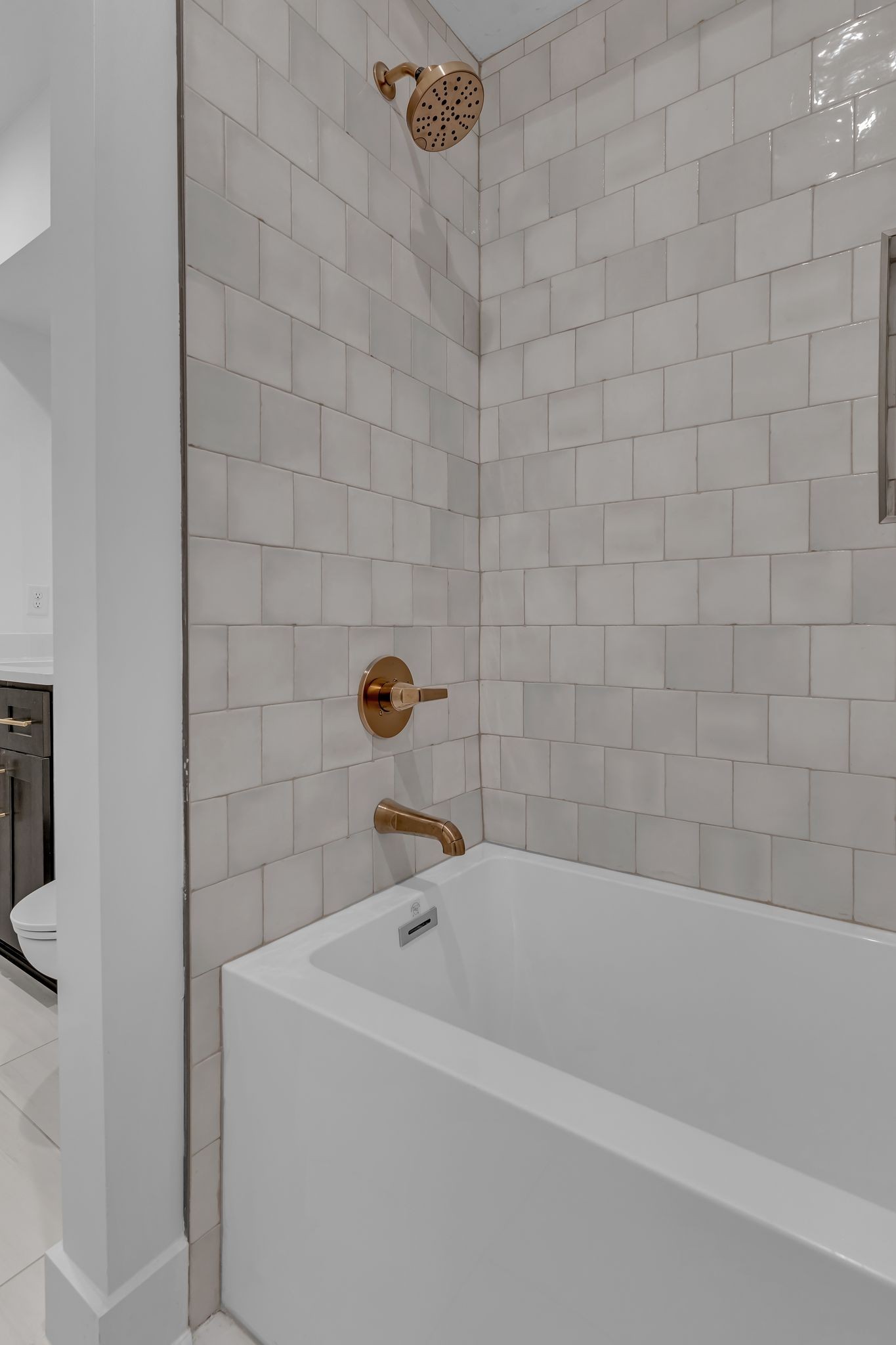 Nashville, Tennessee 37208, United States, 4 Bedrooms Bedrooms, ,4 BathroomsBathrooms,Residential,Active,21492