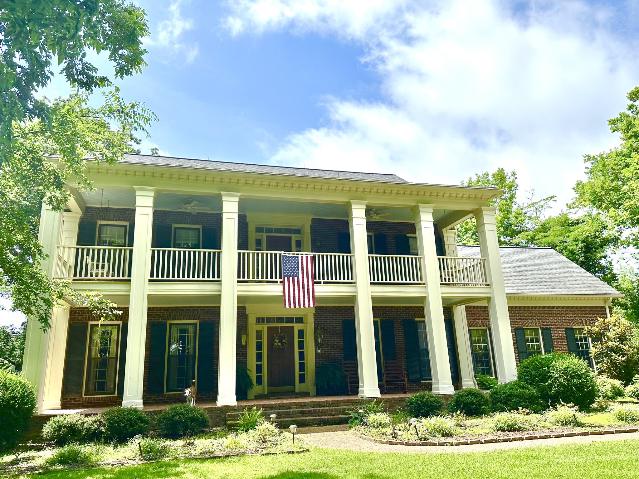 605 Natchez Bend Road