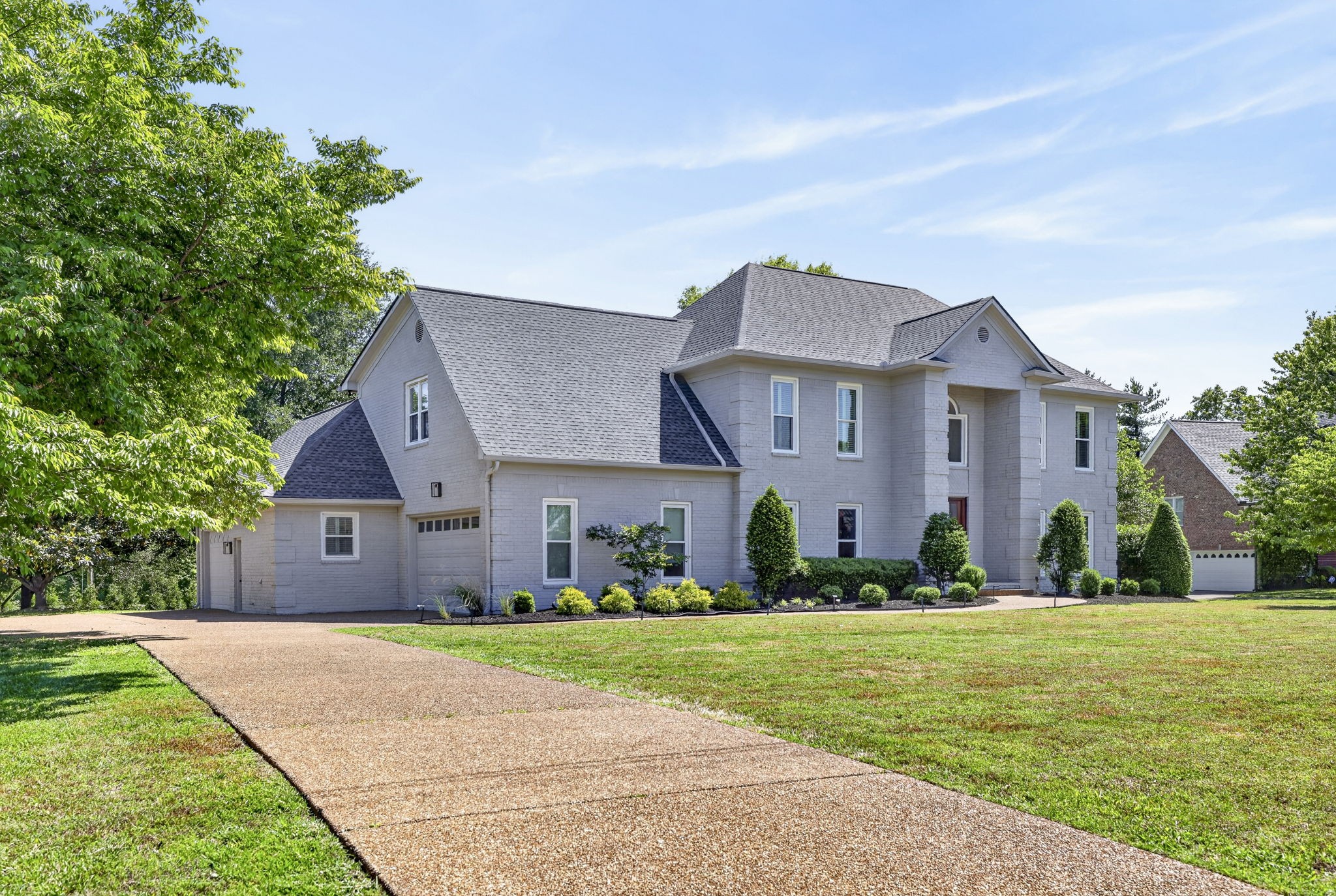 209 Barrington Ct W
