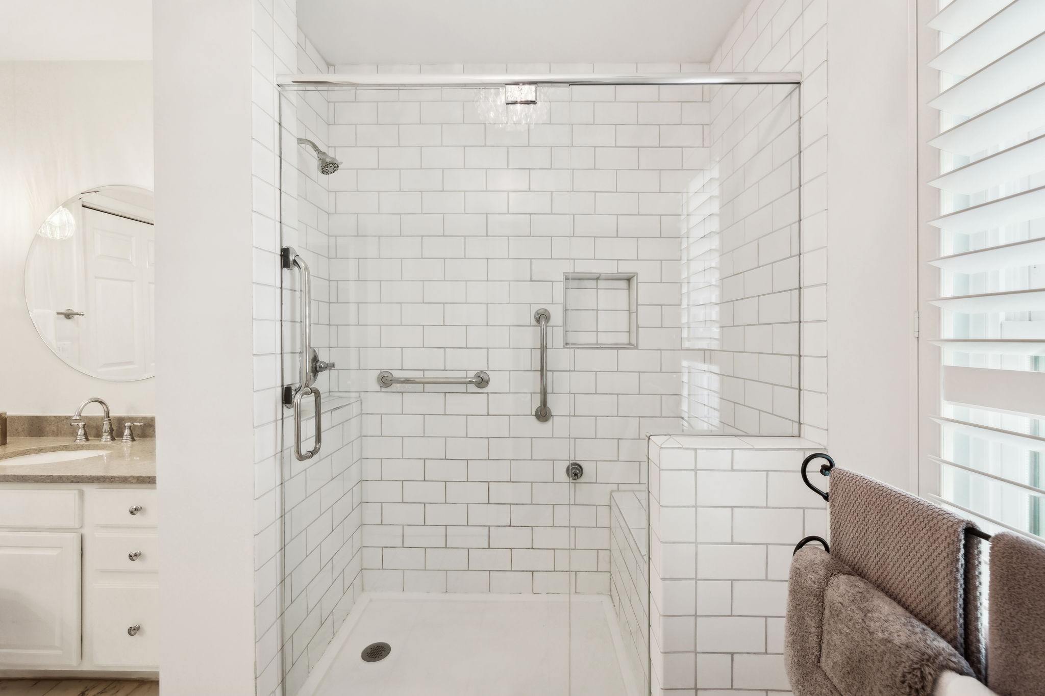 Franklin, Tennessee 37067, United States, 4 Bedrooms Bedrooms, ,2 BathroomsBathrooms,Residential,Pending,109972