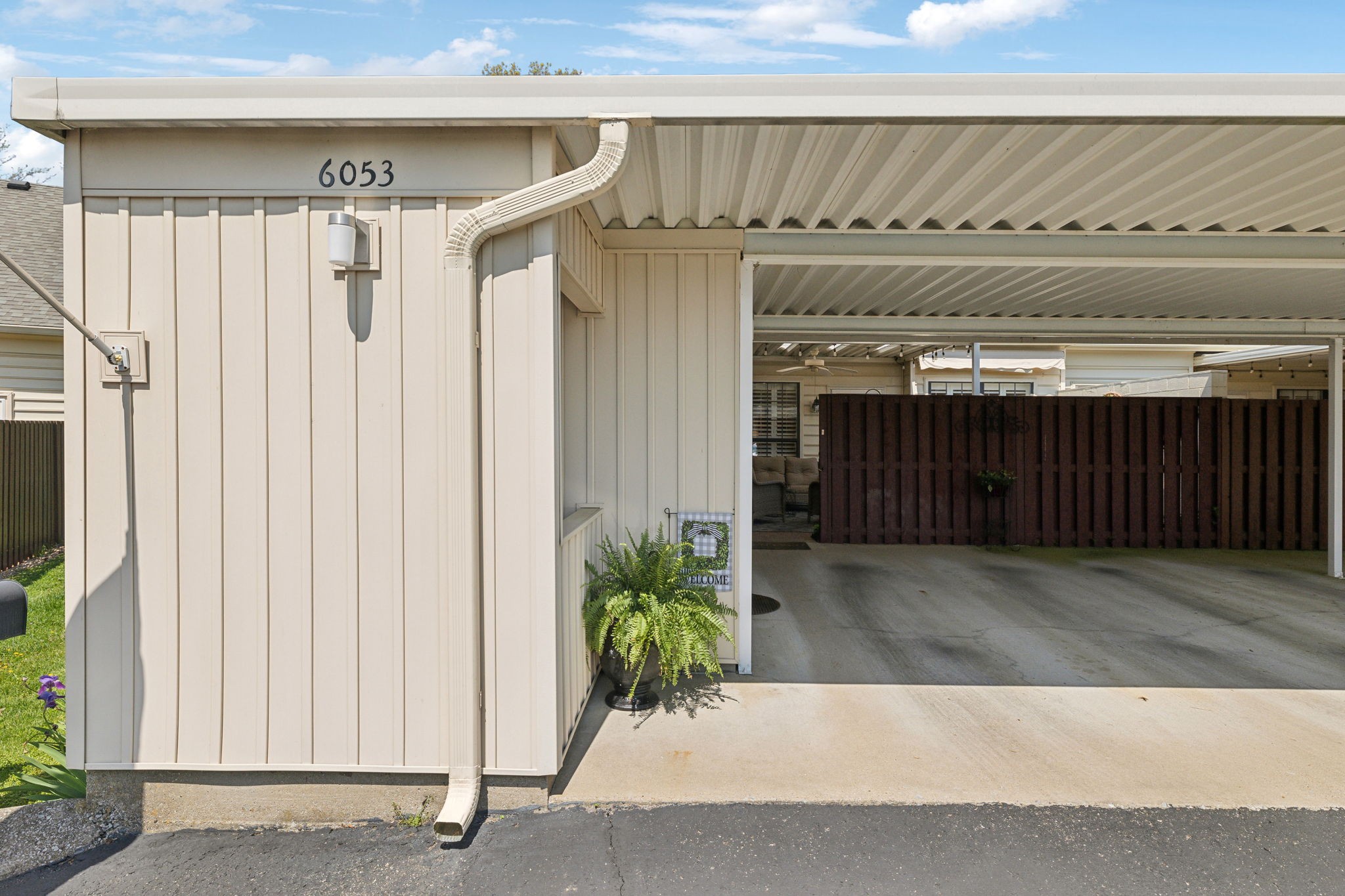 Franklin, Tennessee 37067, United States, 4 Bedrooms Bedrooms, ,2 BathroomsBathrooms,Residential,Pending,109972