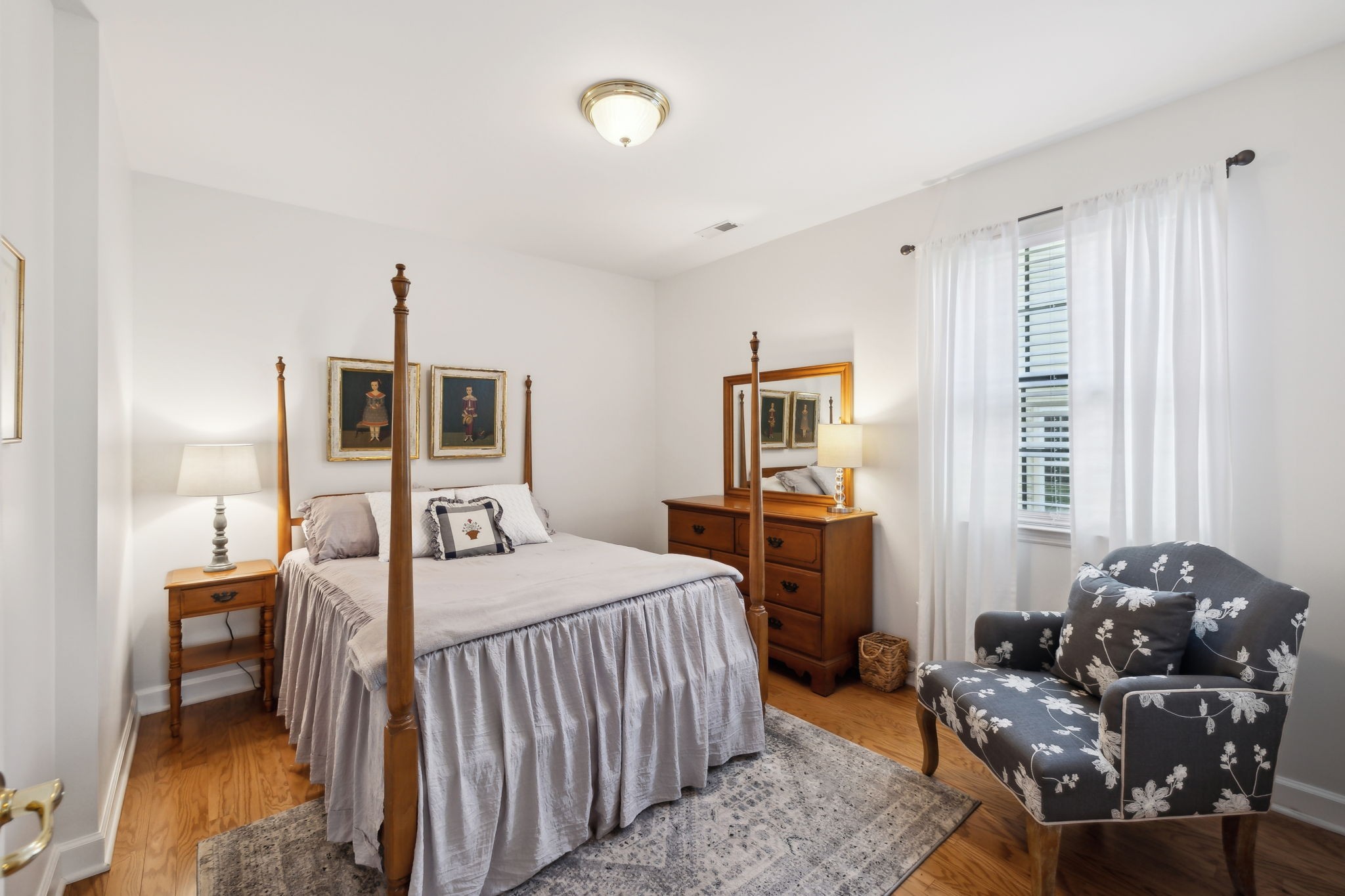 Franklin, Tennessee 37067, United States, 4 Bedrooms Bedrooms, ,2 BathroomsBathrooms,Residential,Pending,109972