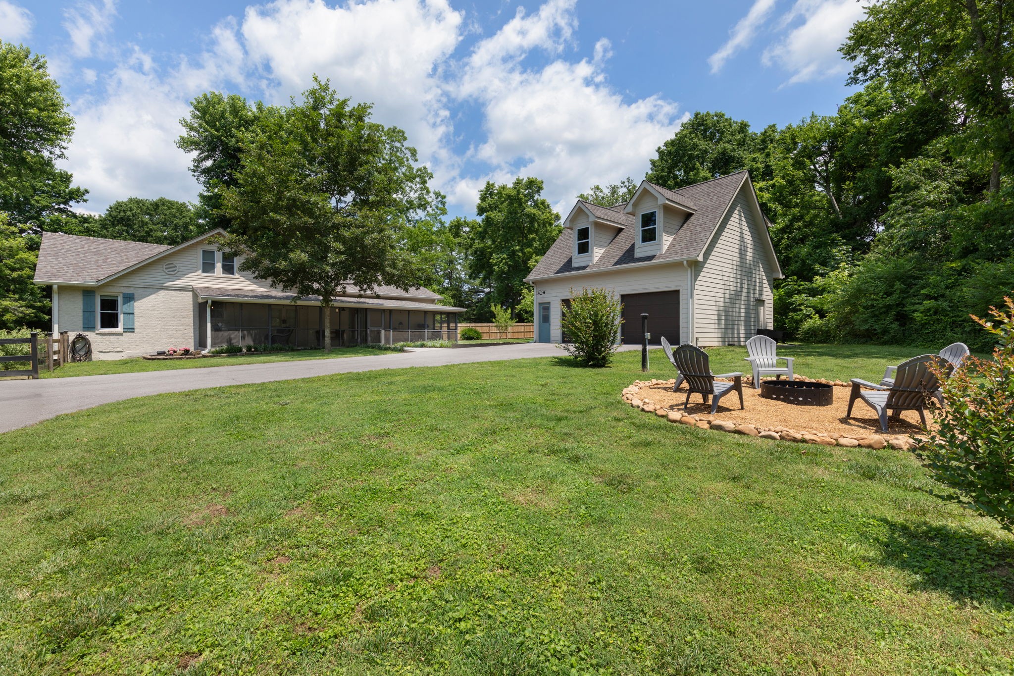2214 Highway 25