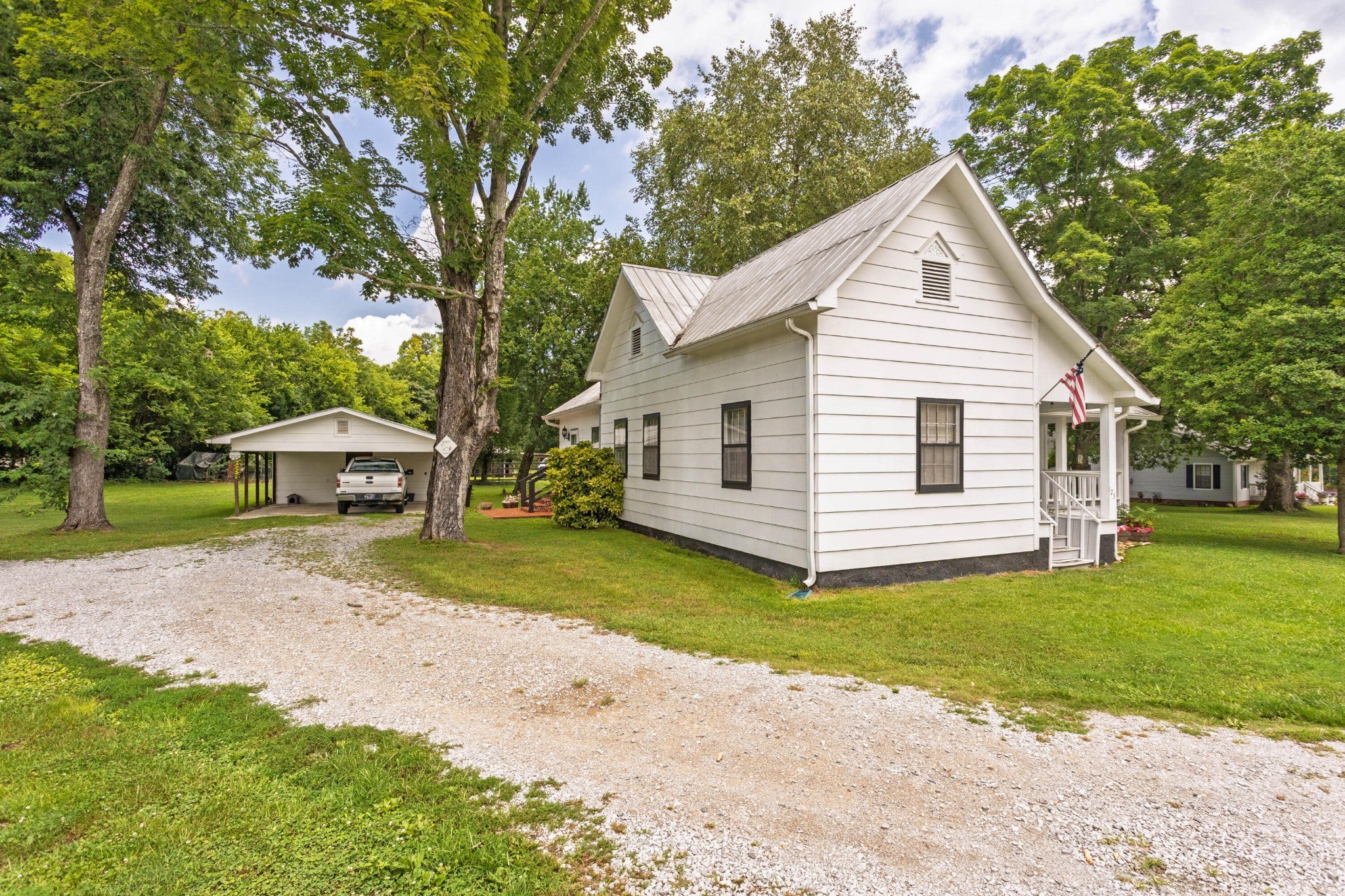 123 Leggett Road