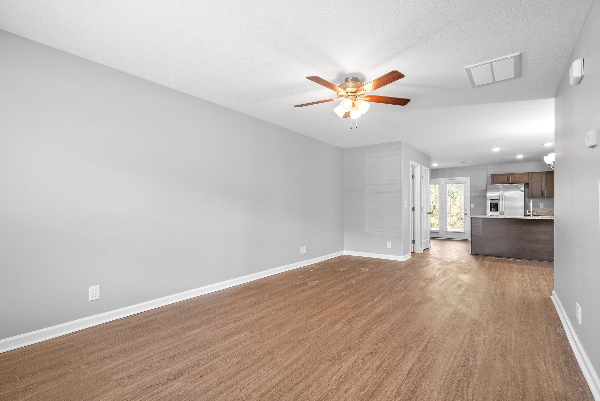 Clarksville, Tennessee 37040, United States, 2 Bedrooms Bedrooms, ,3 BathroomsBathrooms,Residential,Active,142967