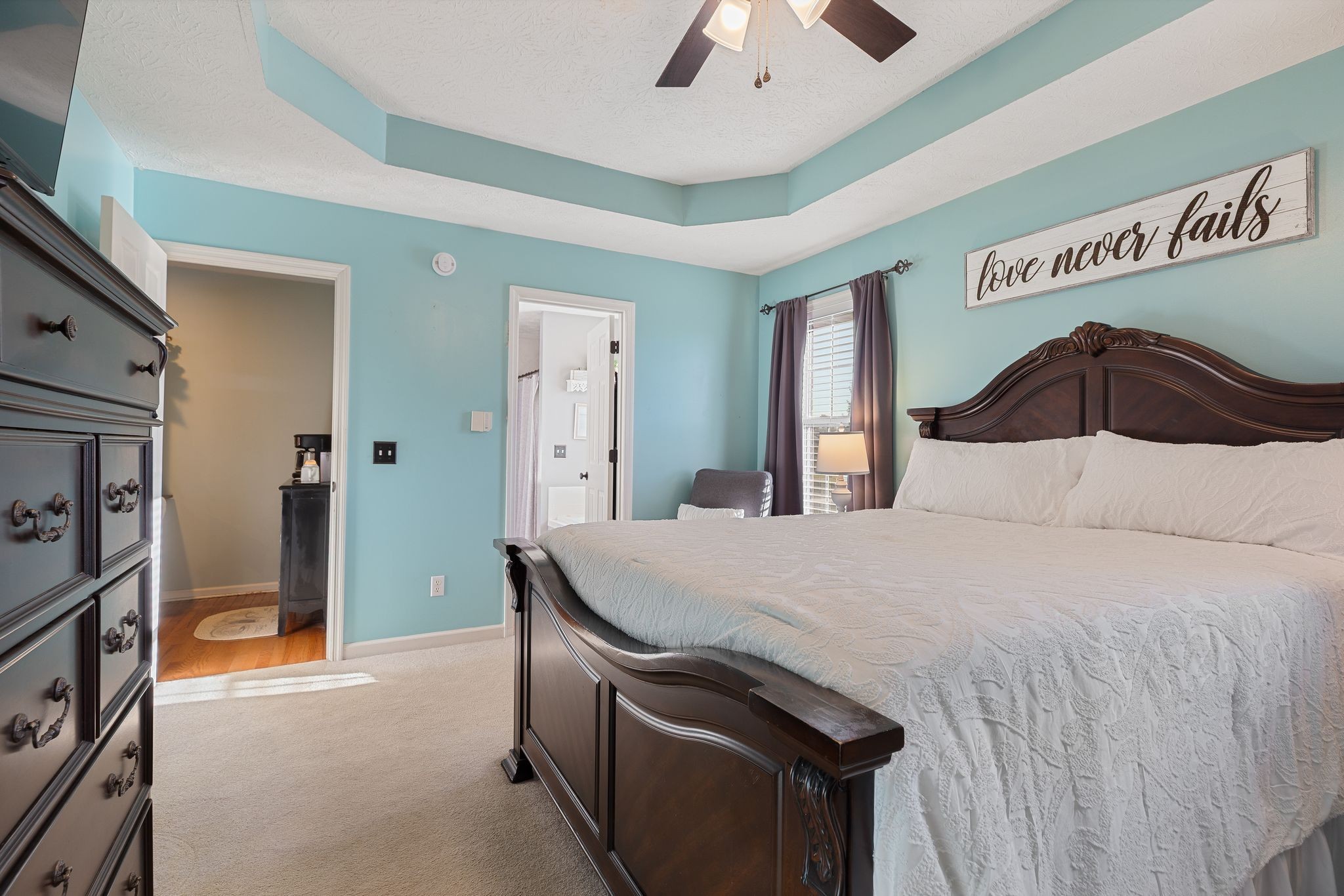 Manchester, Tennessee 37355, United States, 3 Bedrooms Bedrooms, ,2 BathroomsBathrooms,Residential,Pending,241548