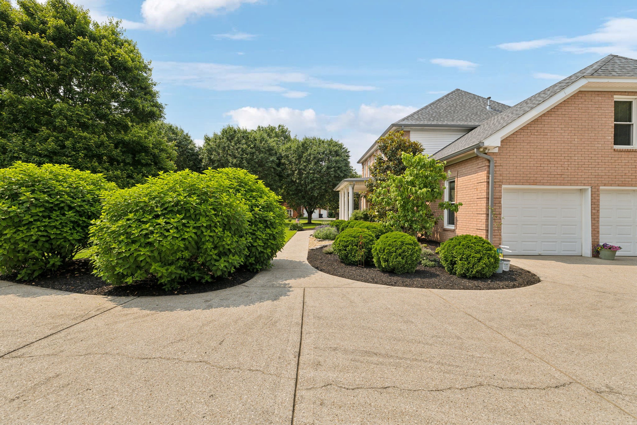 2305 Black Fox Ct