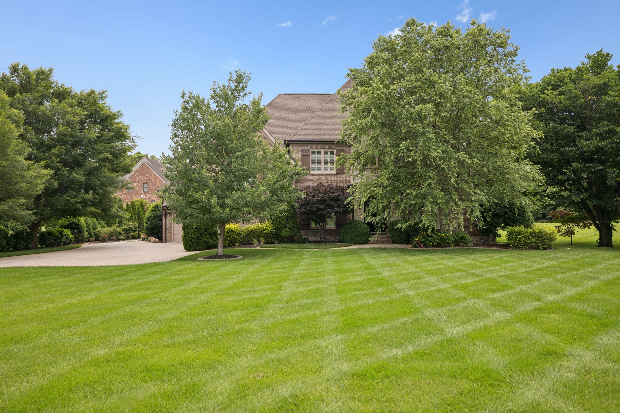 2433 Durham Manor Dr
