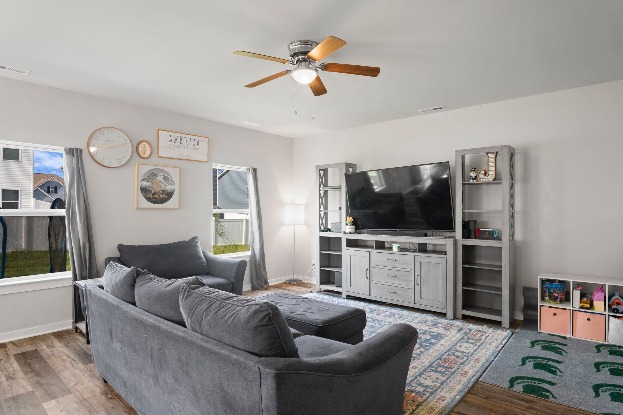 206 Triple Crown Ct