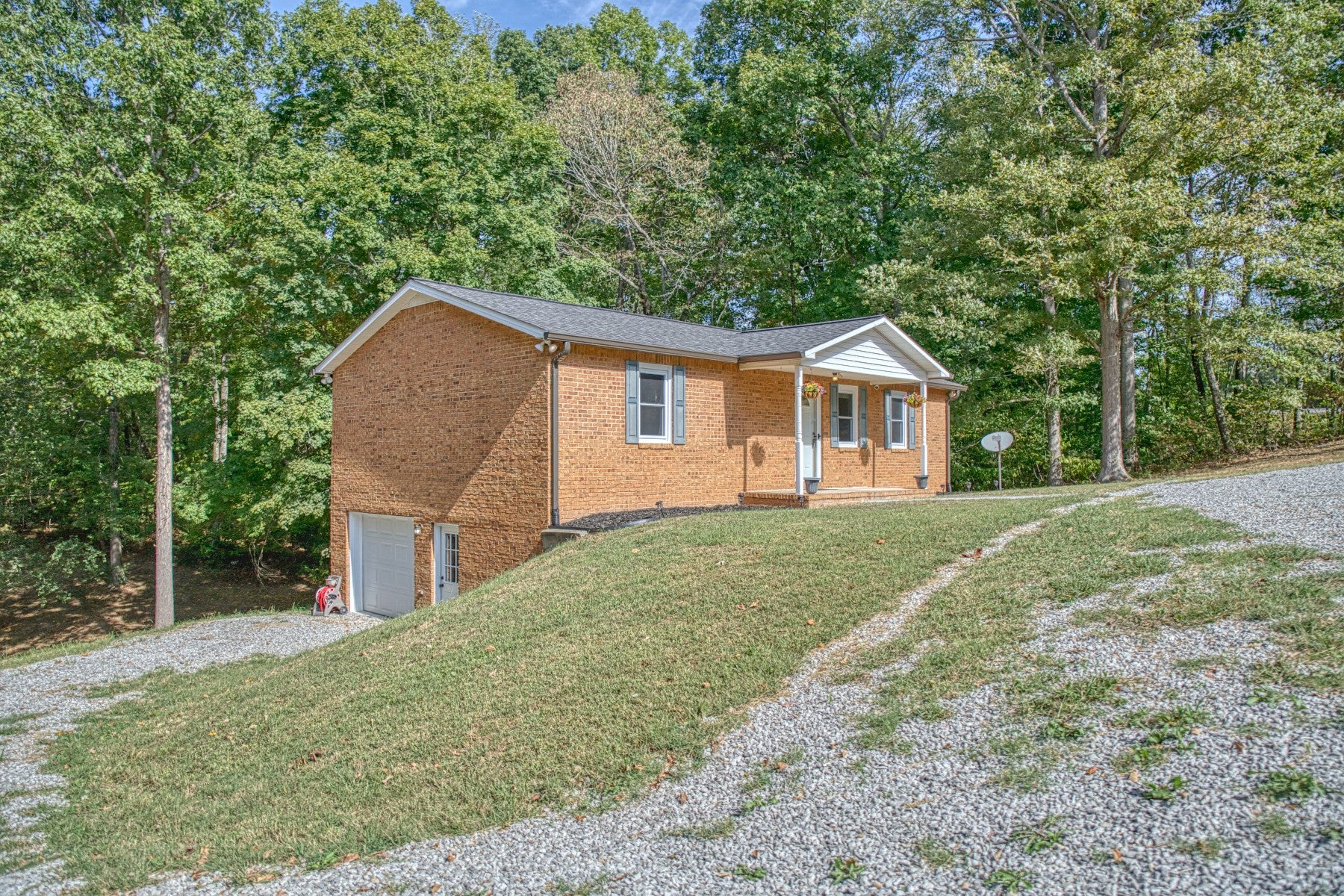 6807 Bluff Springs Rd