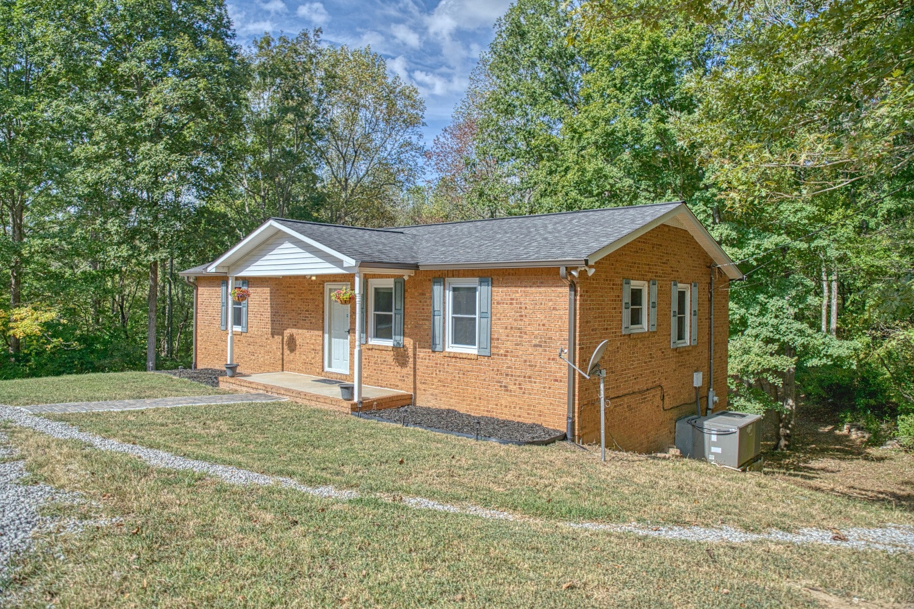 6807 Bluff Springs Rd