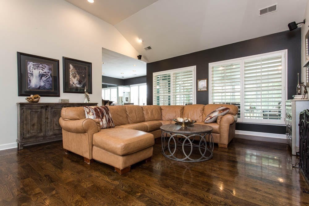 5516 Brookshire Dr
