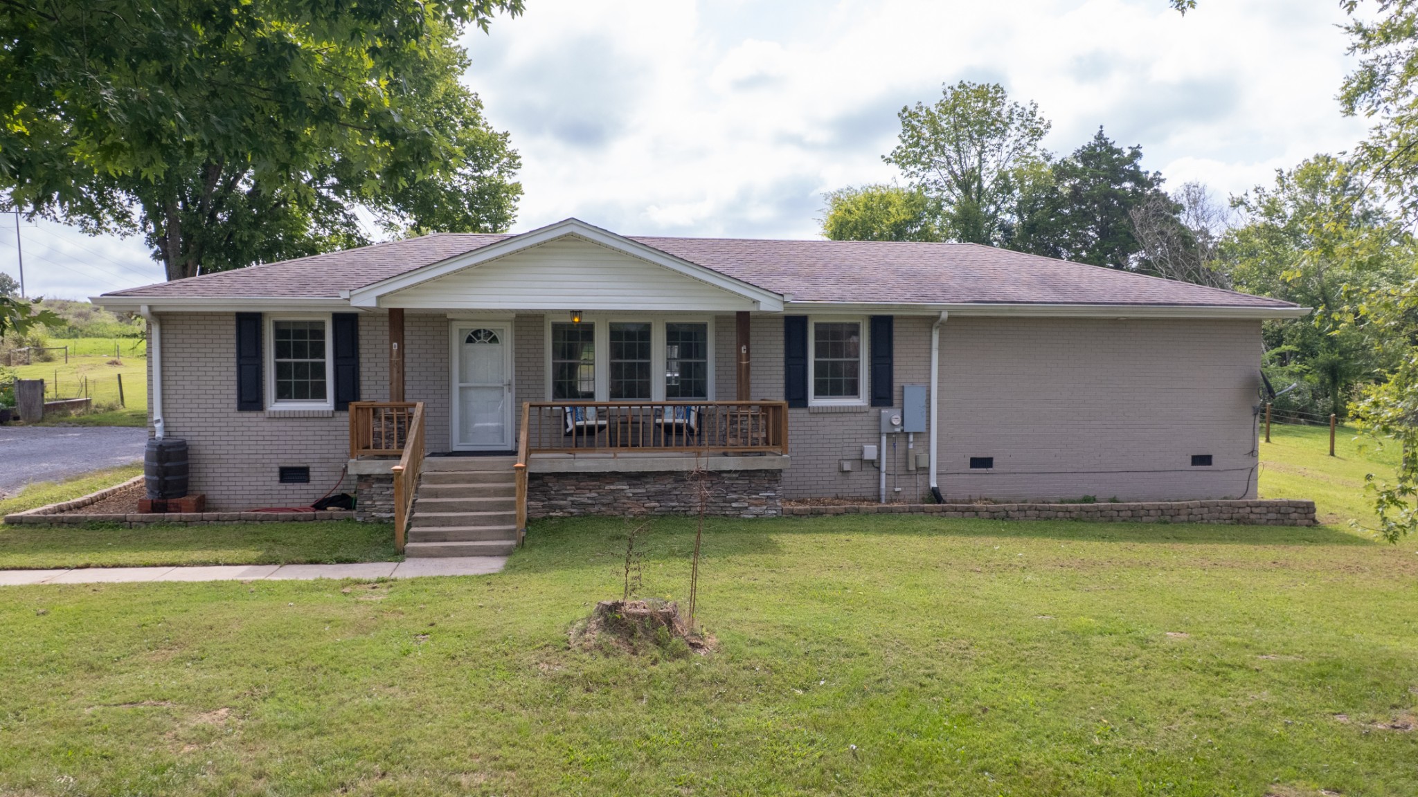 864 Greenwood Rd