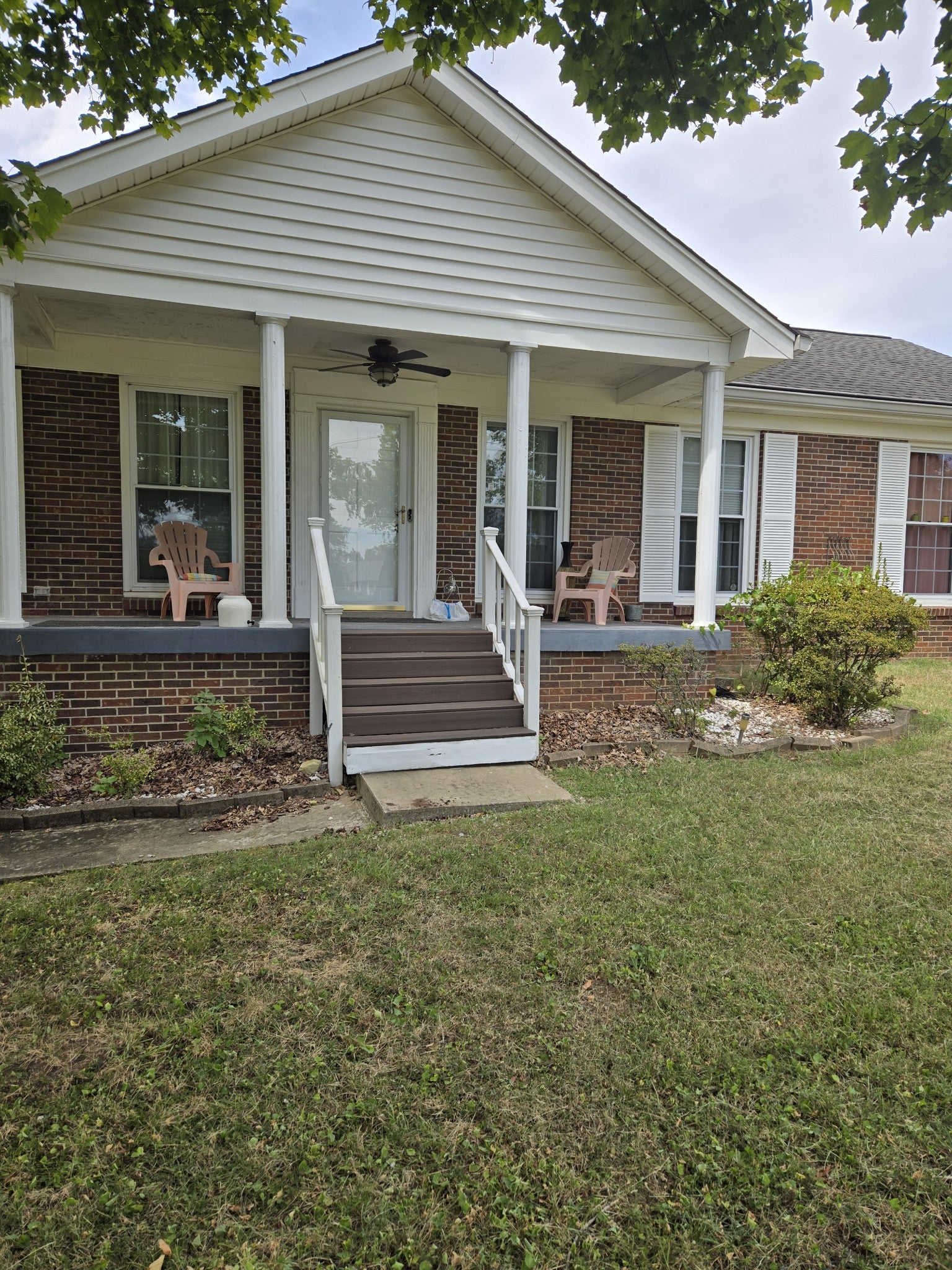 4-bed listing at 4104 Cecil Ct, Nashville