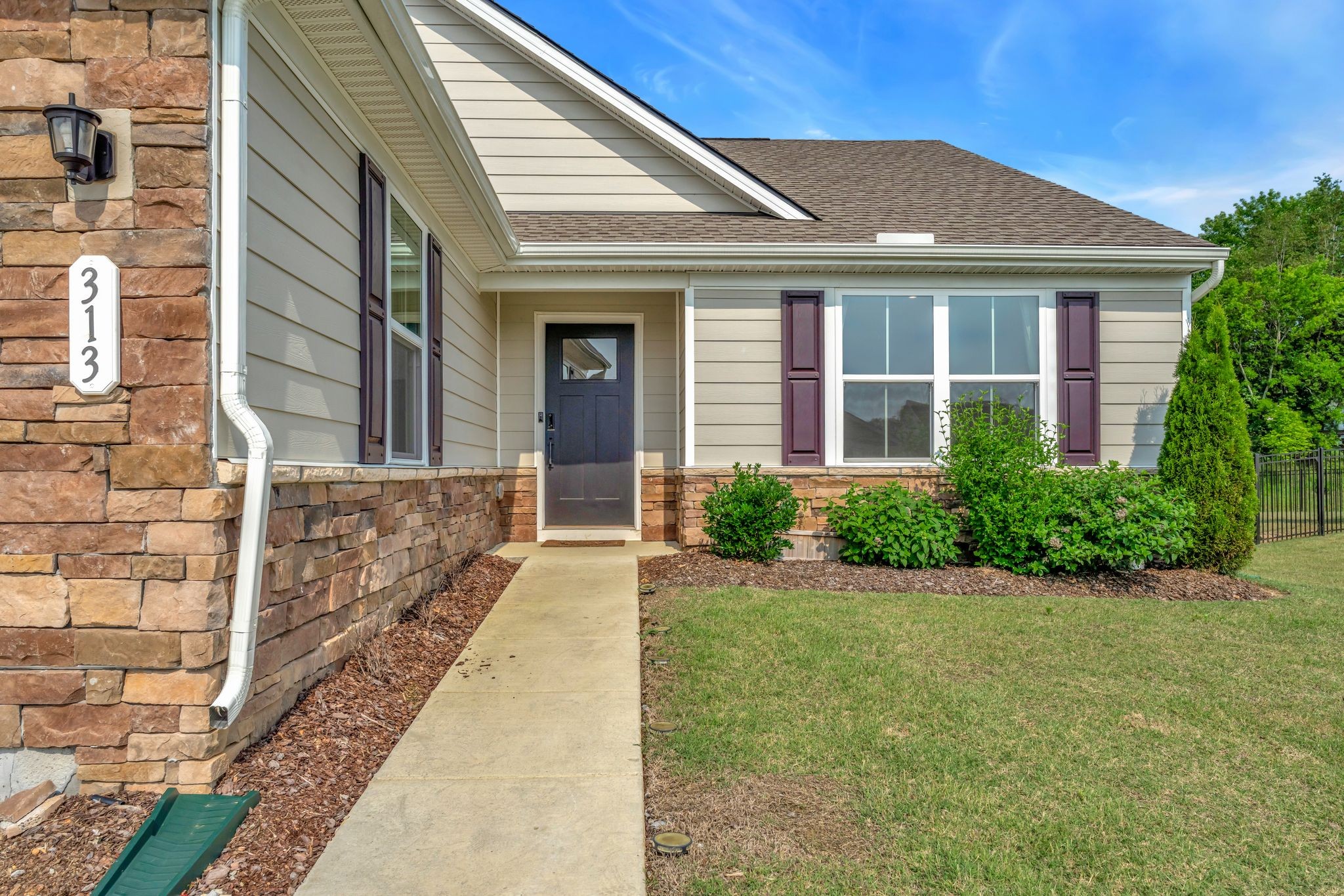 313 Carothers Way