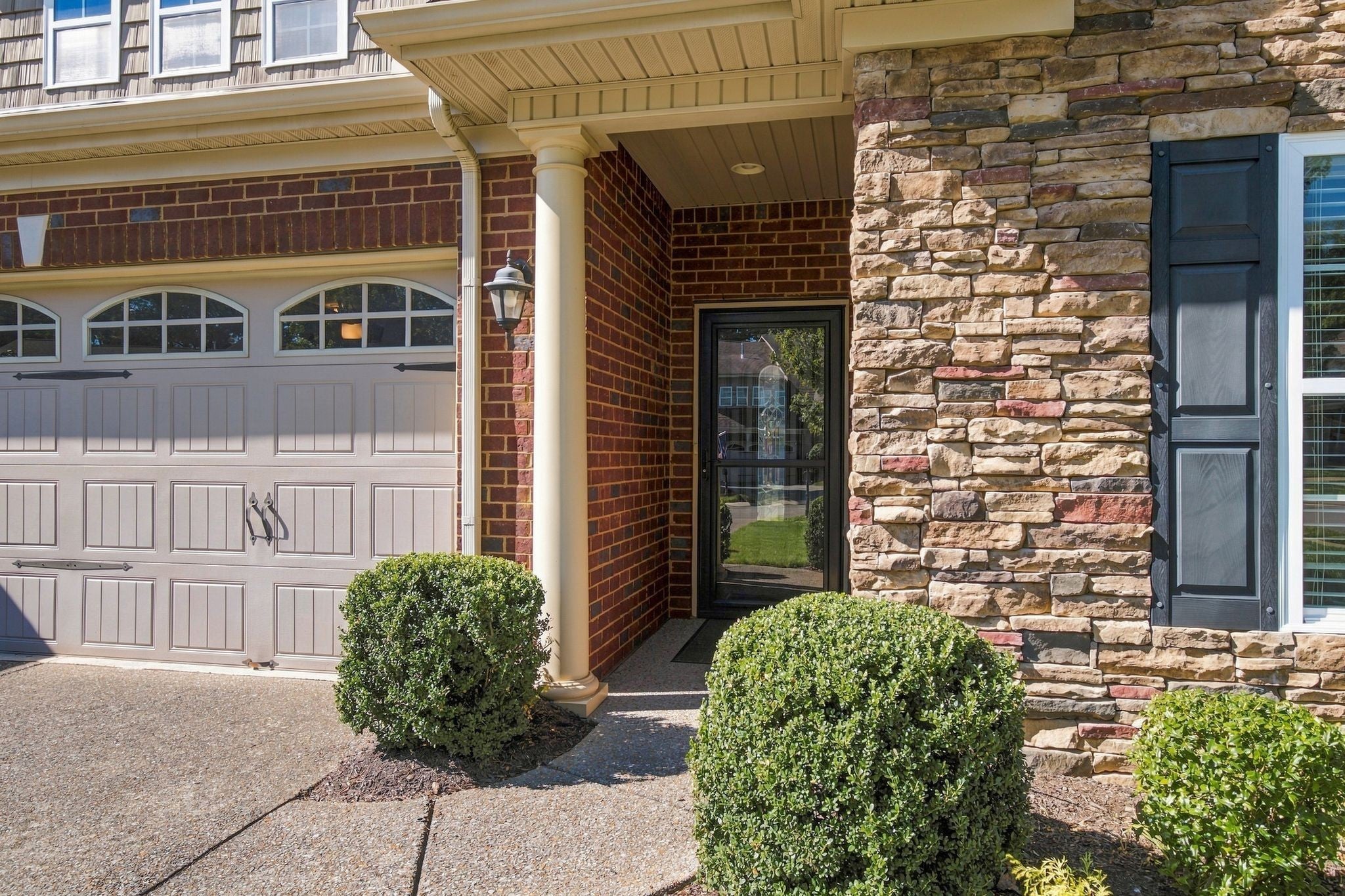 427 Stonegate Dr