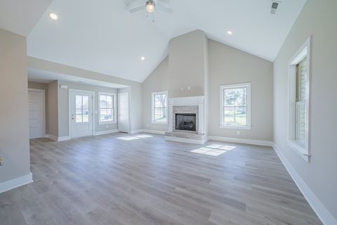 381 Copperas Creek Rd Tullahoma TN 37388