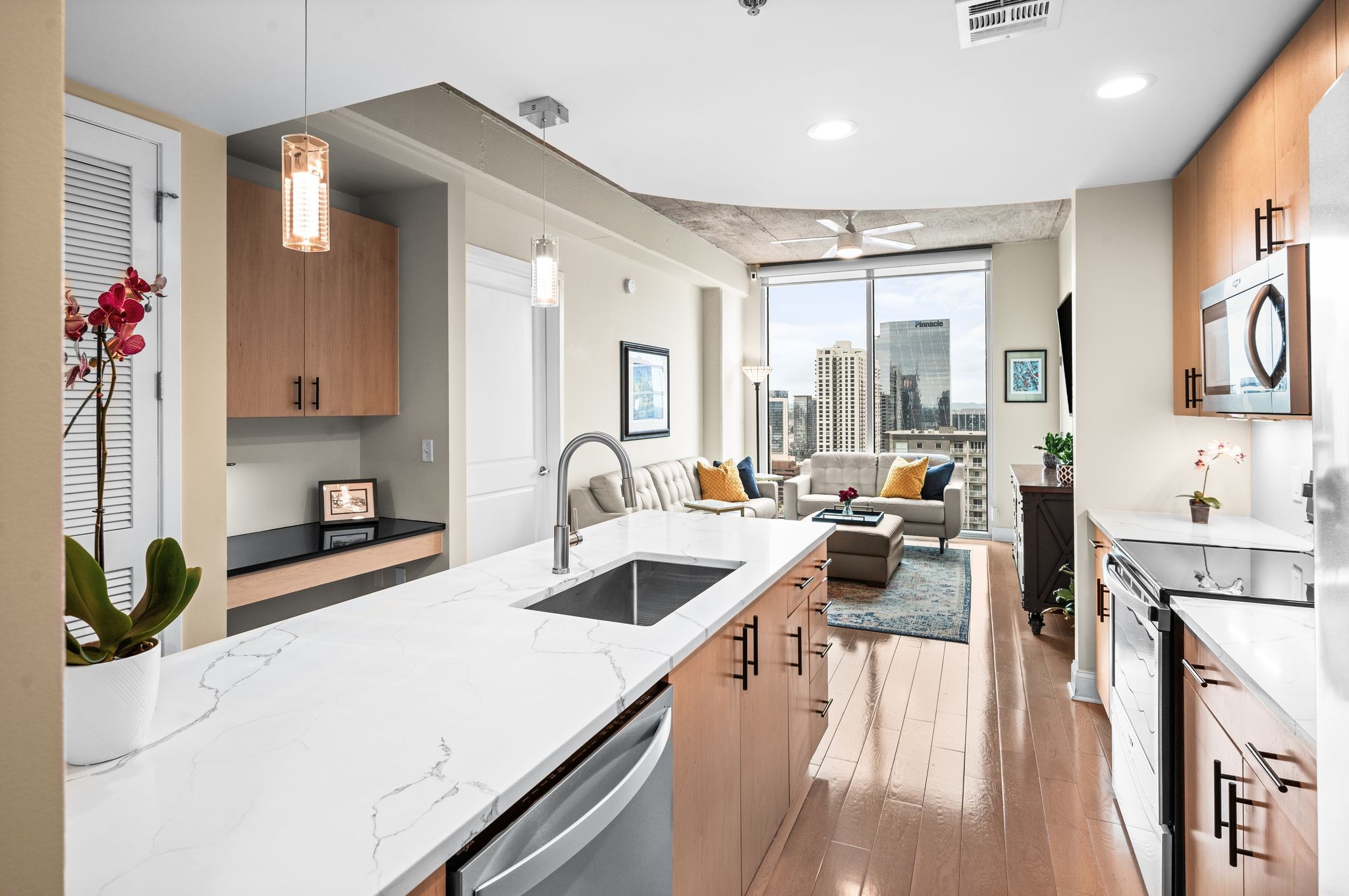 Nashville, Tennessee 37219, United States, 2 Bedrooms Bedrooms, ,2 BathroomsBathrooms,Residential,Active,143266