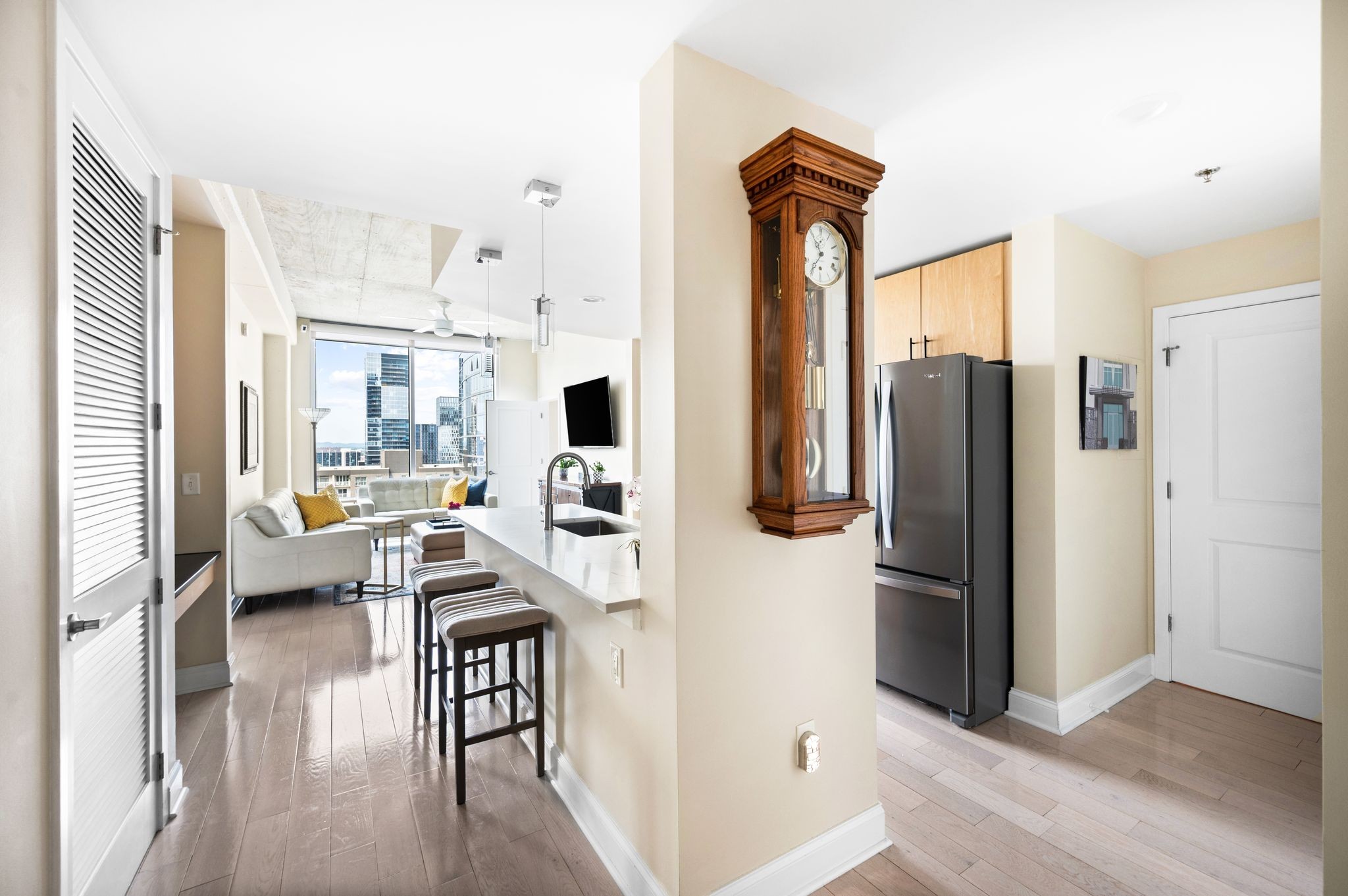 415 Church St 2212