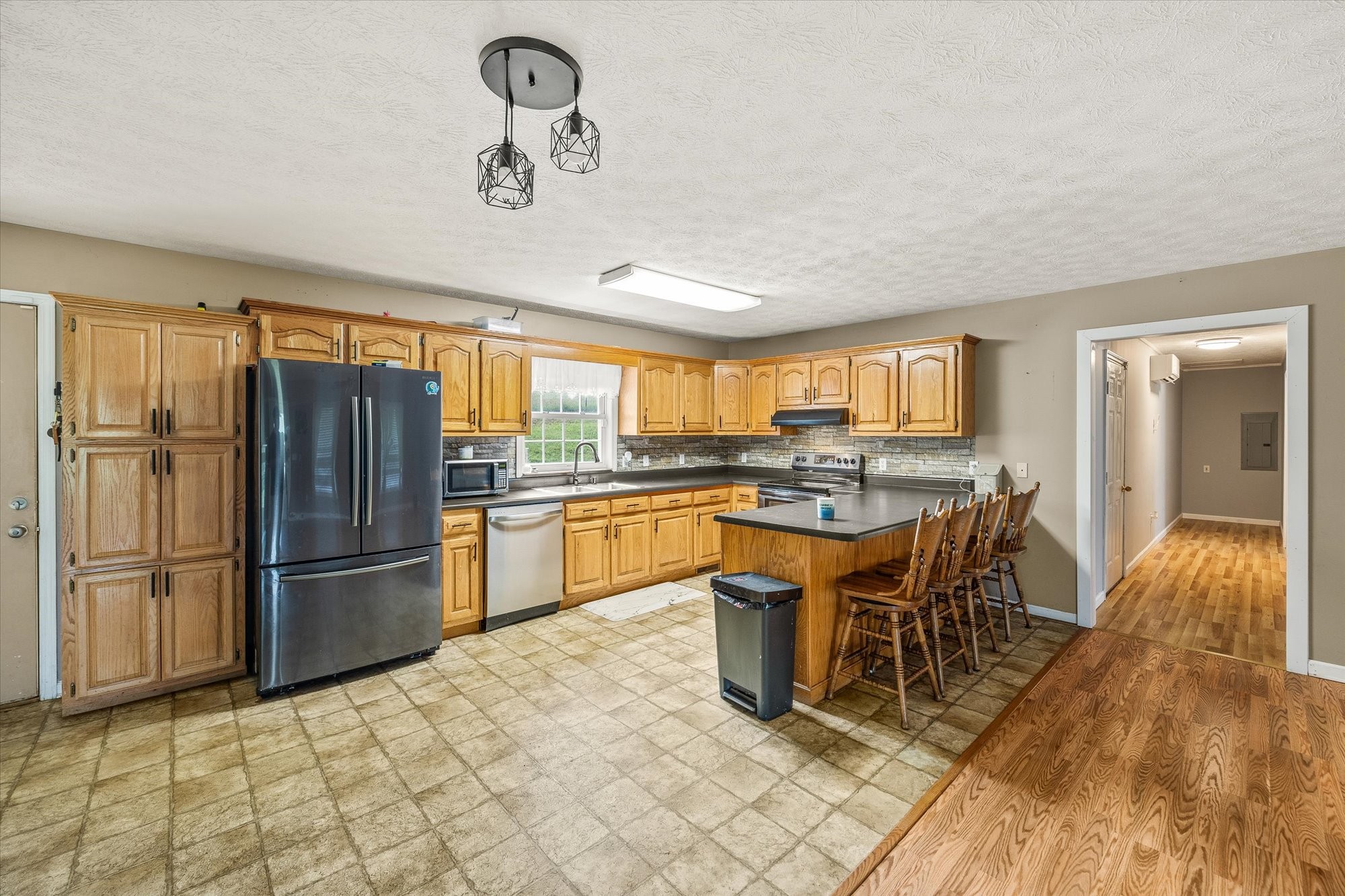 3135 Mullins Rd