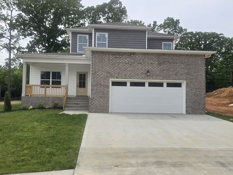 526 N Halfifax Ct Clarksville TN 37040