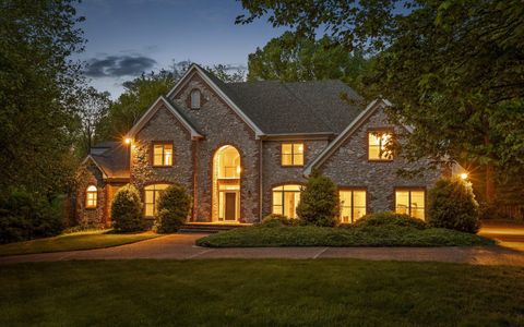 12 Mountain Orchard Path Signal Mountain TN 37377
