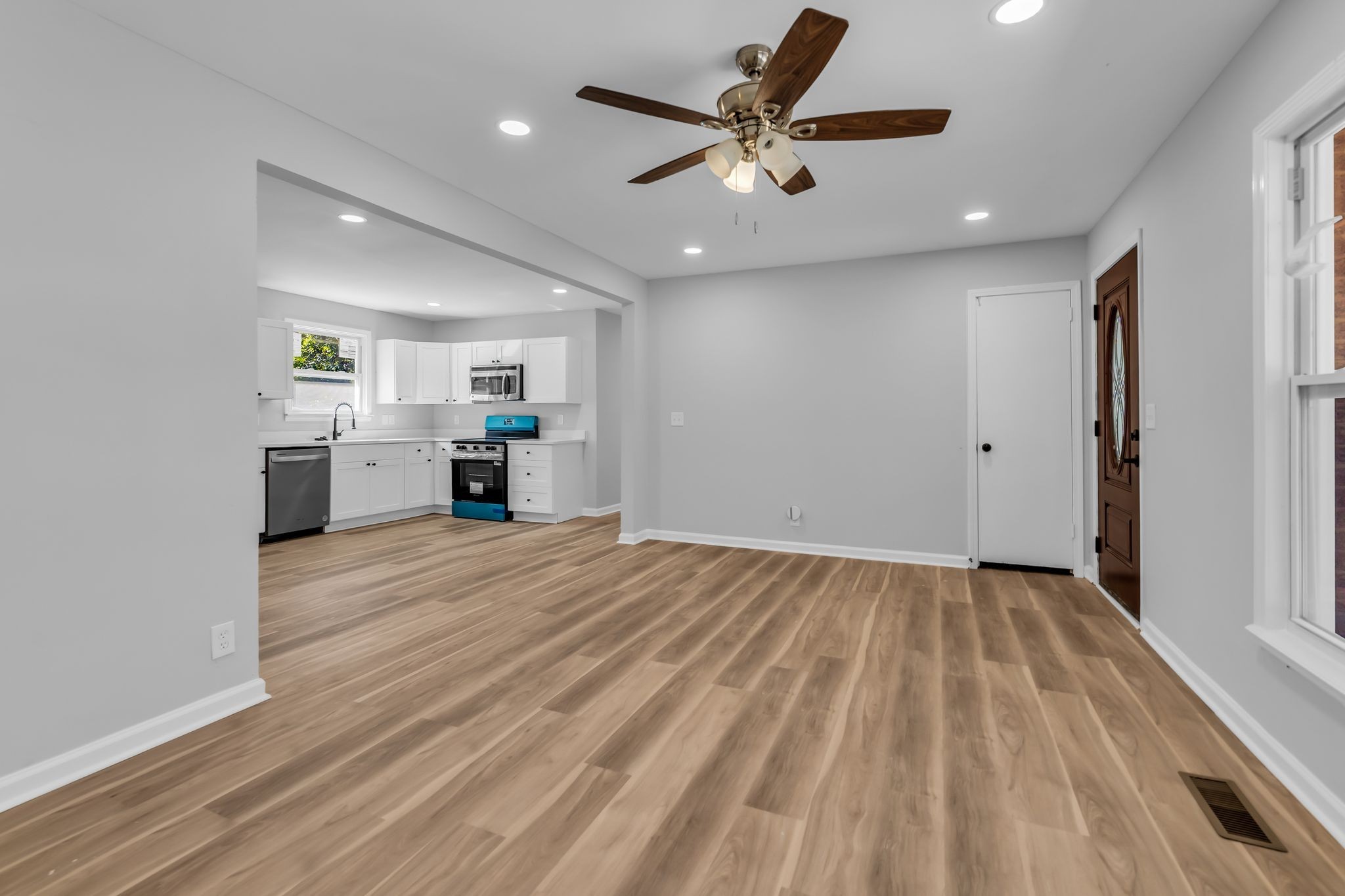 1704 George Thomas Dr