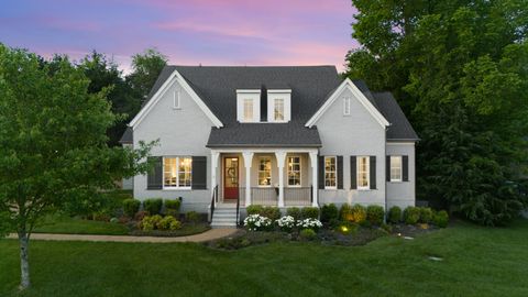 1504 Registry Row Arrington TN 37014