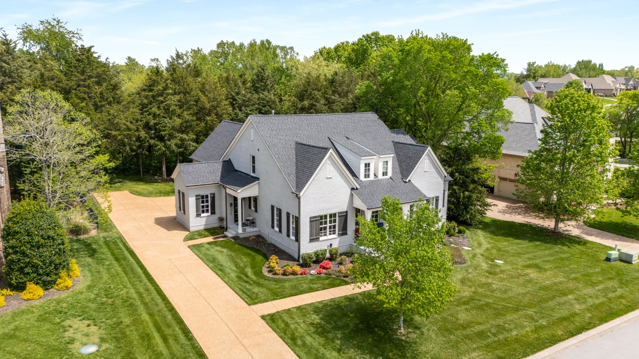 1504 Registry Row