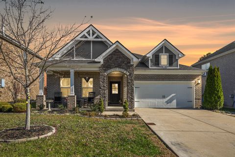 491 Fall Creek Cir Goodlettsville TN 37072