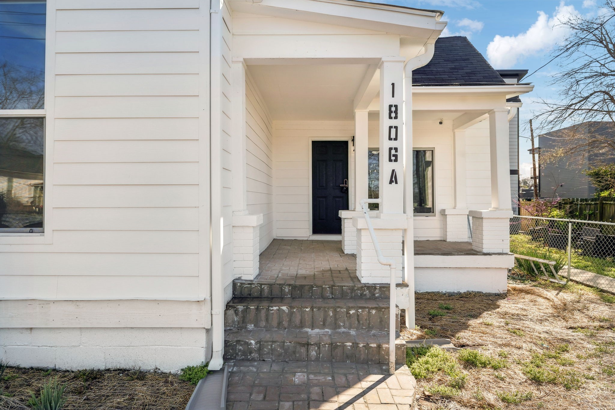 1806 15th Ave N A