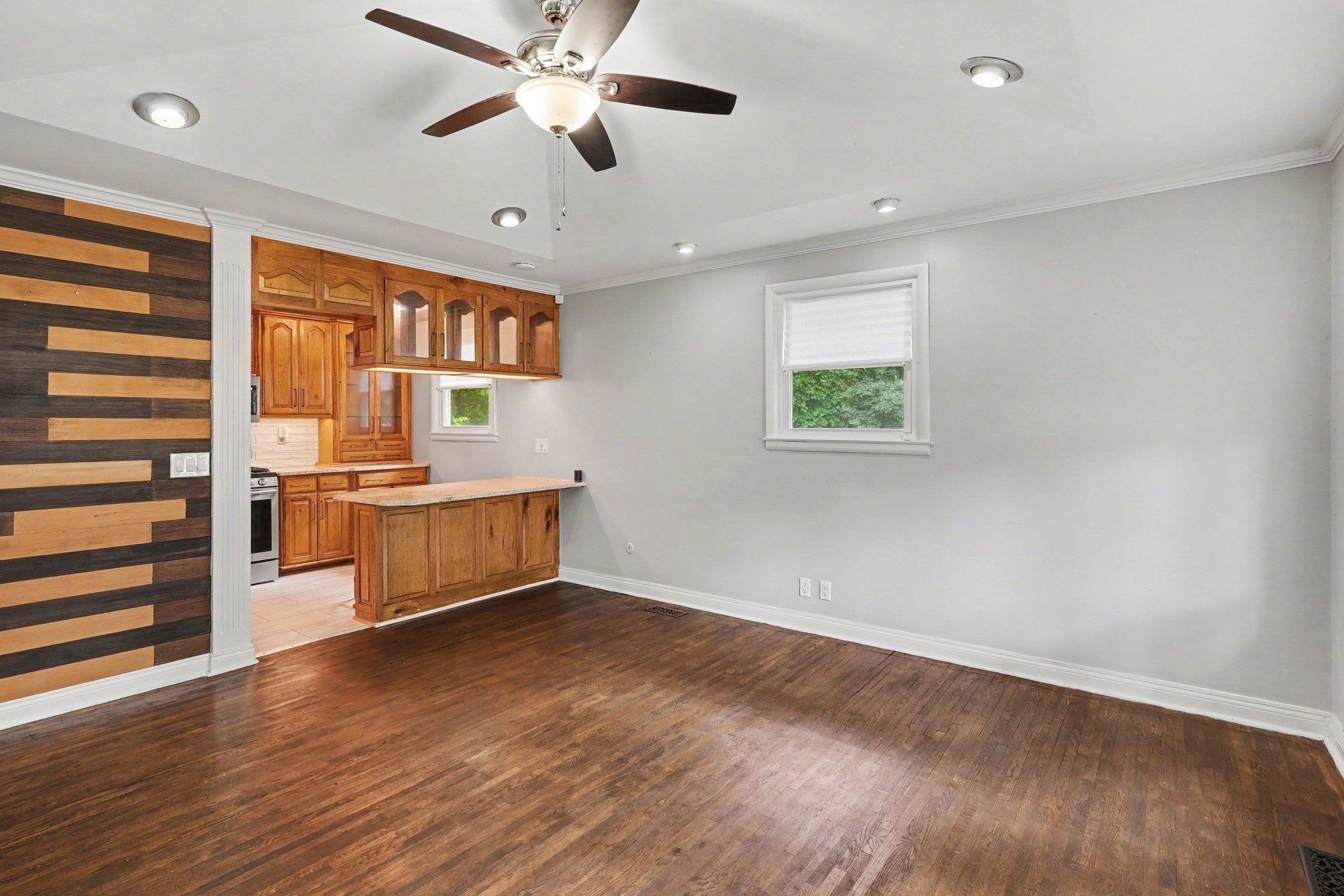 5304 Eulala Dr