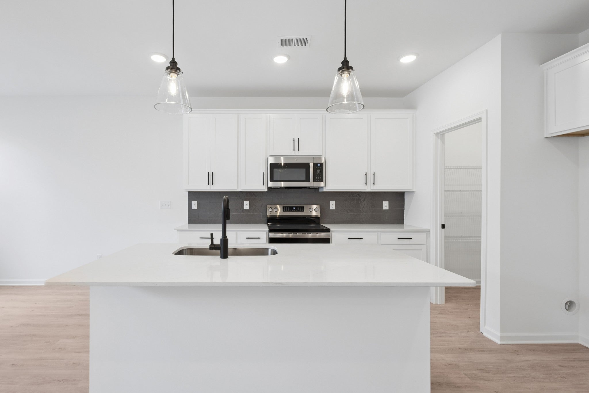 2900 Suzanne Landon Dr D5