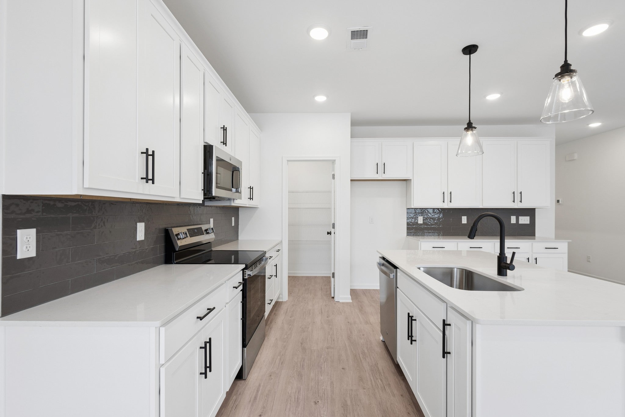 2900 Suzanne Landon Dr D5