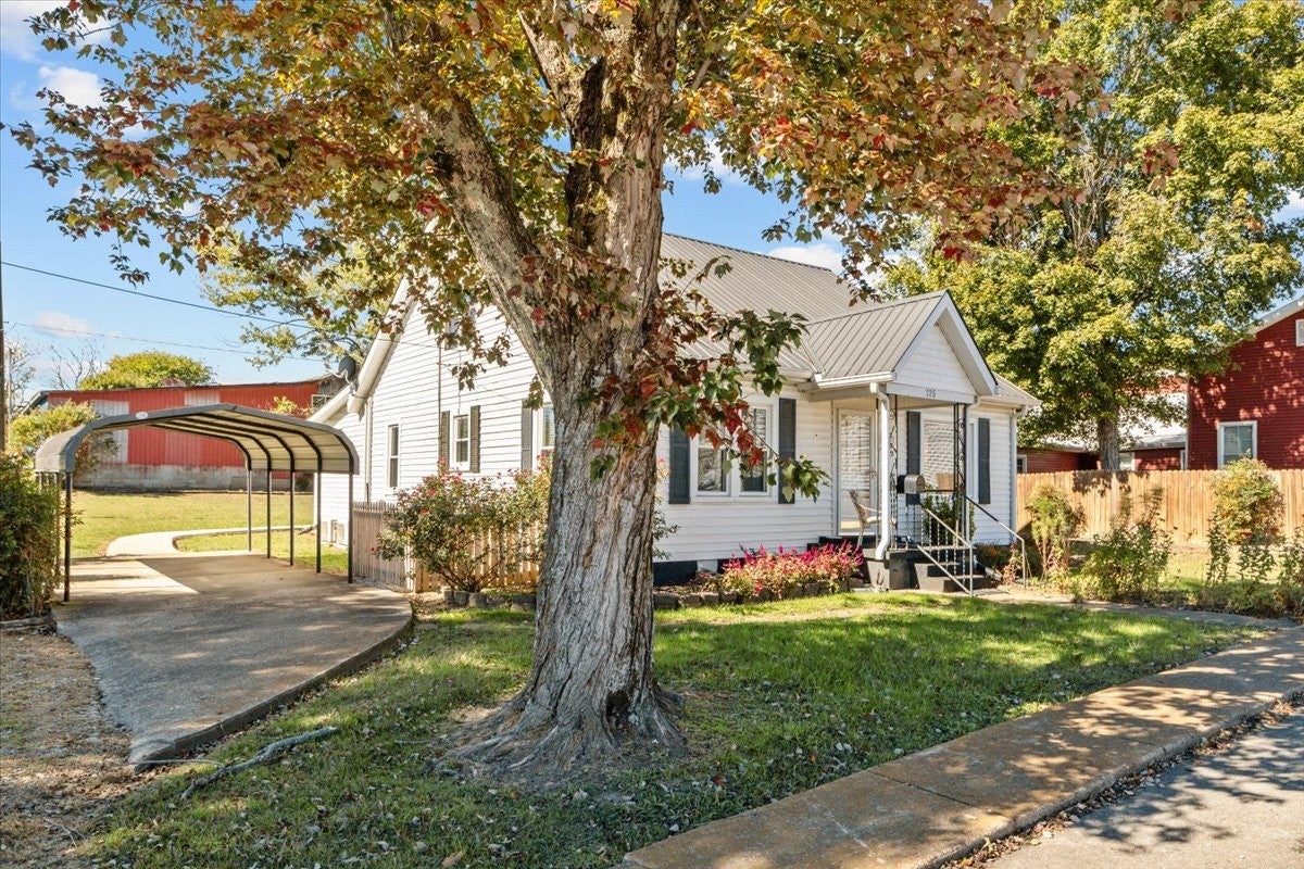 135 Main St